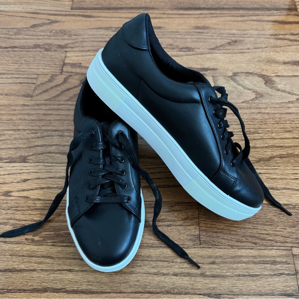 FEVERSOLE Platform Vegan Leather Lace Up Sneakers
